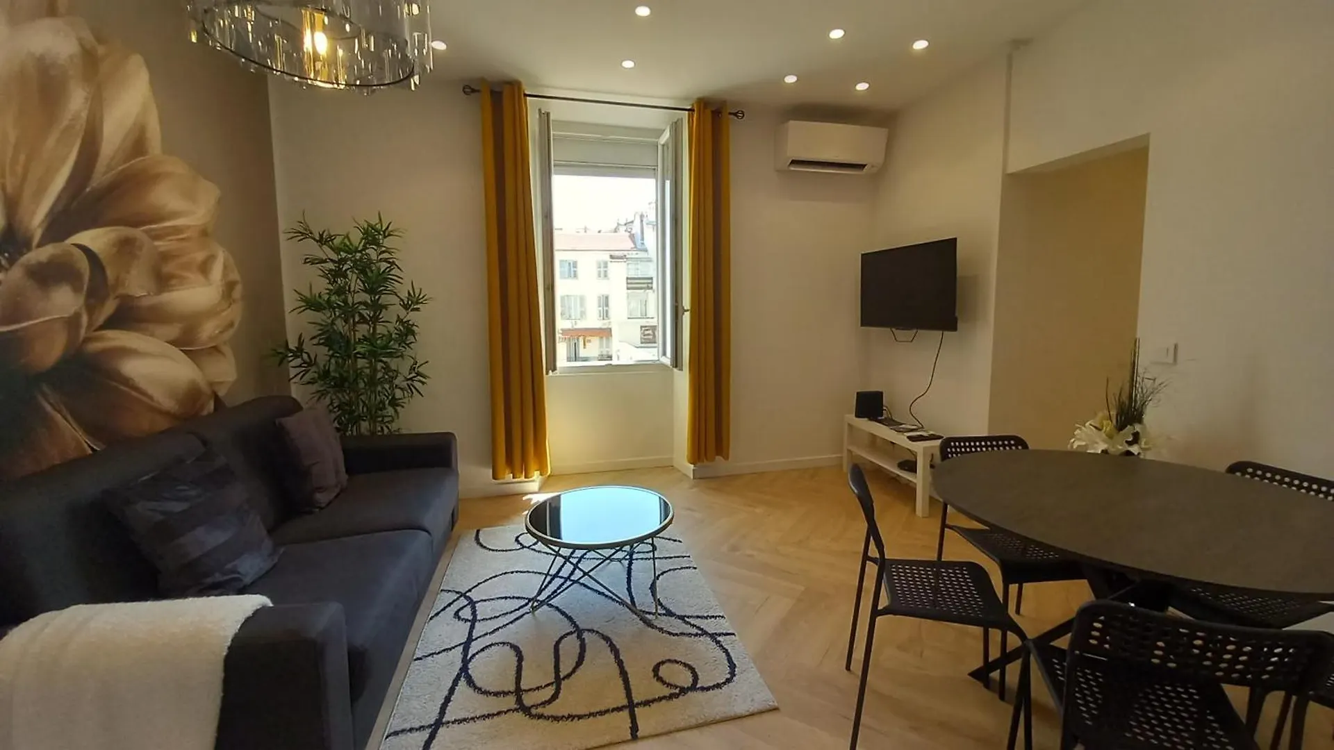 Lovely Apartment Heart Of Канны