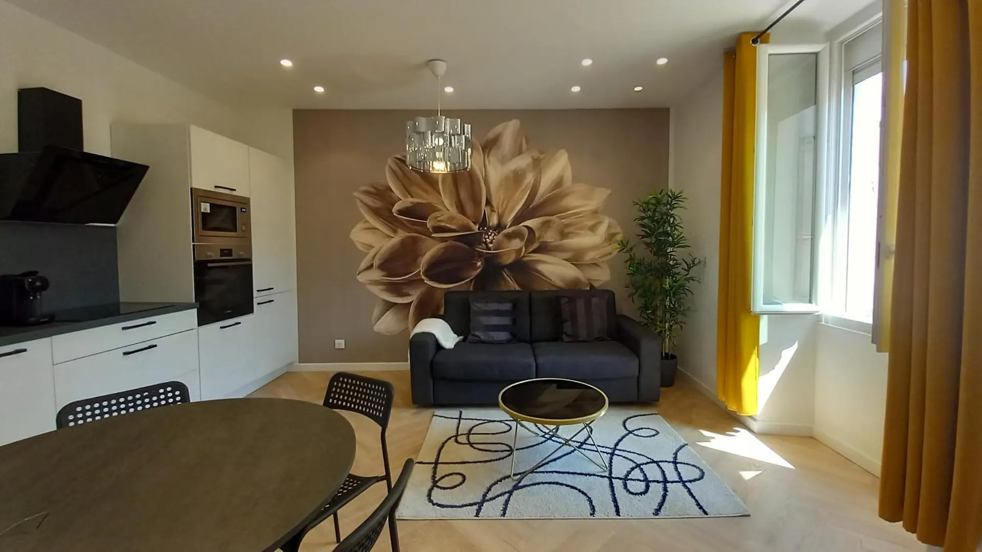 Lovely Apartment Heart Of Cannes